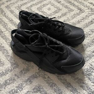 Nike Black Huarache